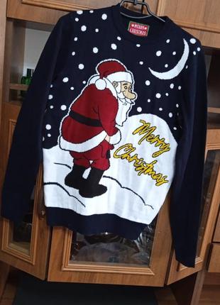Гарний новорічний светр