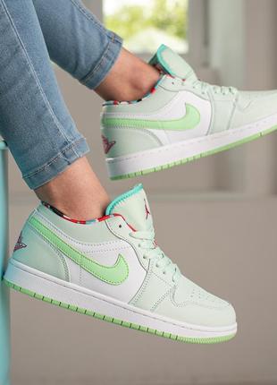 Женские кожаные кроссовки nike air jordan 1 low white green распродаж