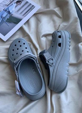 Крокс класік клог платформа сірі crocs classic hiker clog grey