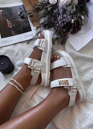Шикарные женские босоножки сандали в стиле christian dior sandals white белые