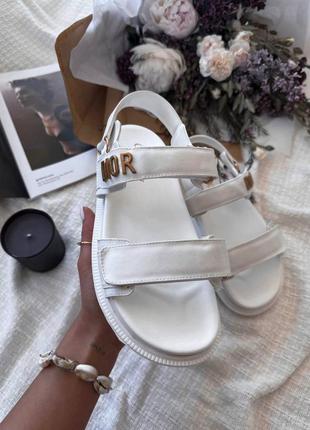 Шикарные женские босоножки сандали в стиле christian dior sandals white белые