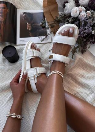 Шикарные женские босоножки сандали в стиле christian dior sandals white белые