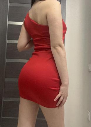 Платье коктейльная мини красная