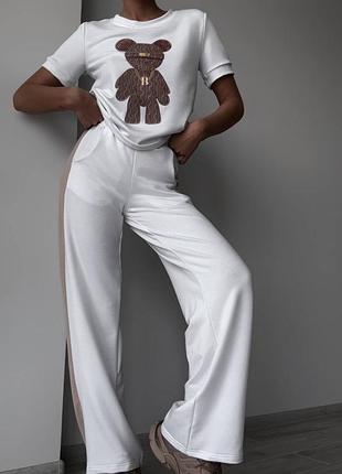 Стильний костюм з ведмедиком