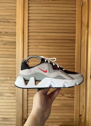 Кросівки womens white nike dunks high