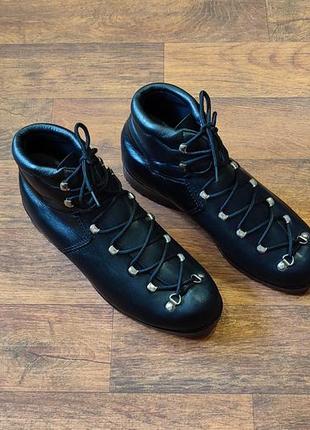 Kastinger чоловічі черевики хайкери з натуральної шкіри чорні гірські