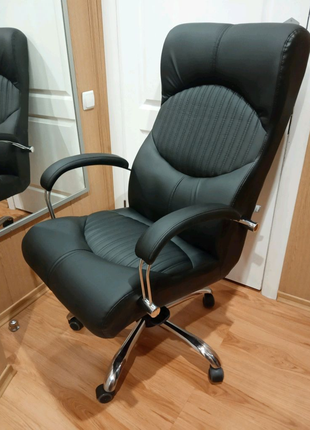 Крісло керівника геркулес хром.