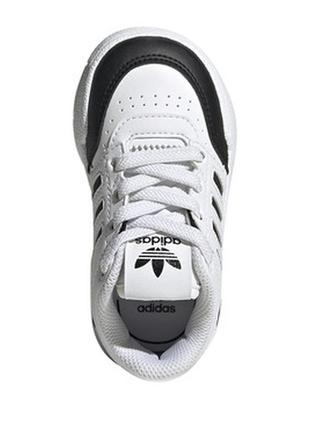 Кроссовки adidas 2022 год