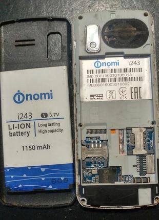 Nomi i243 на дві сімкарти 2