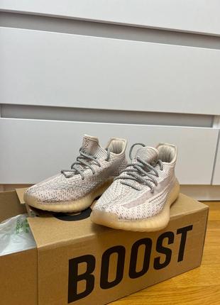 Женские кроссовки adidas yeezy boost 350