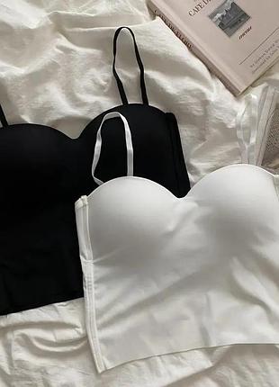 Базовый кроп топ майка с чашками на бретельках у2к y2k