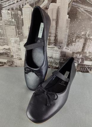 Новые, кожаные балетки marks &amp; spencer.
женская обувь. натуральная кожа.