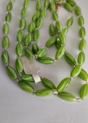 Стеклянное ожерелье яблочно-зеленого цвета винтаж 1930х
