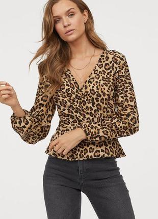 Блуза від h&m в леопардовий принт на запах в двох розмірах
