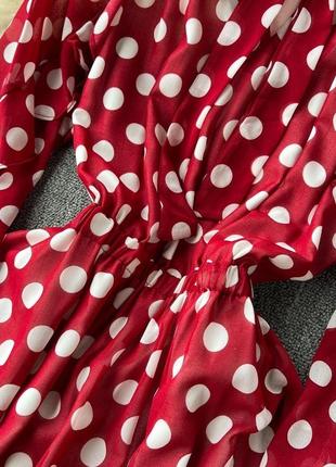 Женское длинное красное платье в горошек4 фото