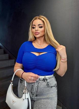 Оригинальный женский топ - футболка с вырезом трикотажный в рубчик батал