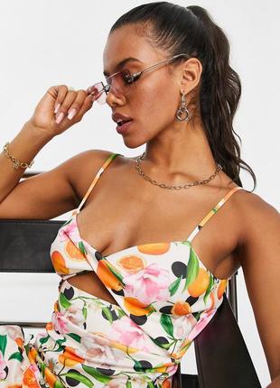 Яркое мини платье в апельсинах и цветах