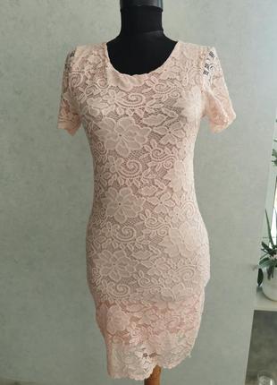 Мереживна силуетна сукня по фігурі з італії