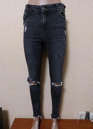 Стильные женские серые рваные джинсы denim co