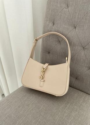 Сумка в стиле yves saint laurent hobo beige