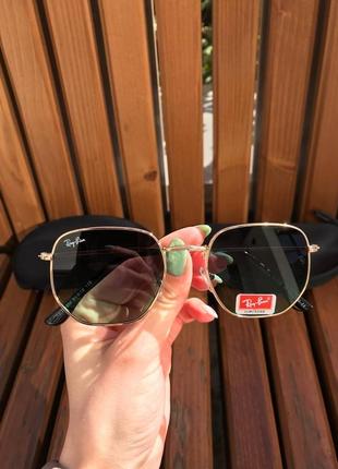 Стильні окуляри ray ban