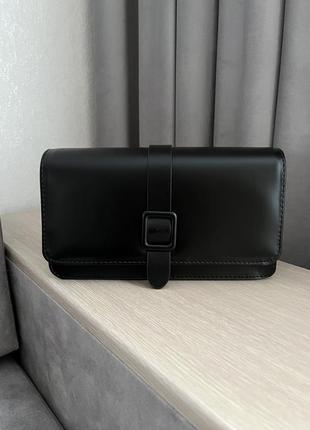 Чорна жіноча сумочка багет