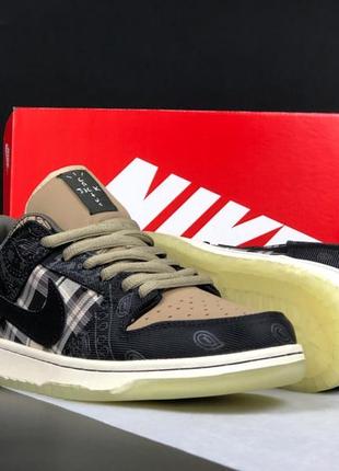 Женские кроссовки nike sb dunk low travis scott найк дак4 фото