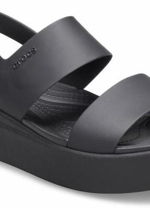 Босоніжки crocs brooklyn low, w7, w8, w9, w10