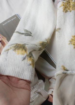 Брендовий светрик квіткові мотиви ніжний легккий джемпер від roman3 фото