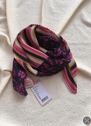 Beck sodengaart хустинка з принтом