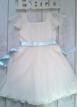 Роскошное, белоснежное платье плиссе
