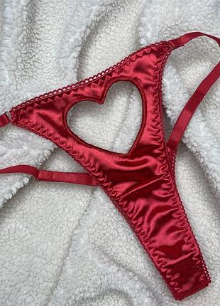 Трусы трусики стринги стринги красные с регуляторами атласные с вырезом сердечко