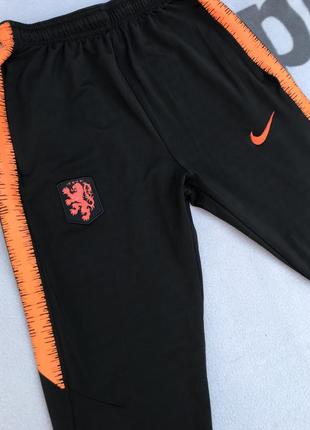 Спортивні штани nike4 фото