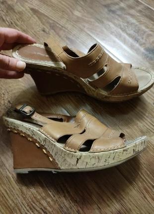 Босоножки женские кожаные 100%