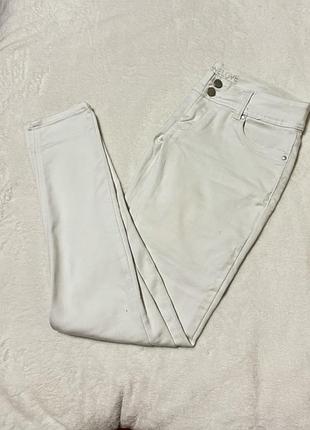 Джинсы женские белые