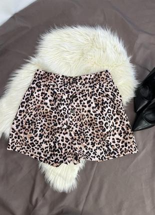 Женские леопардовые шорты