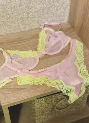 Комплект білизни вікторія сікрет