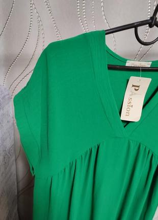 Женское зелёное платье