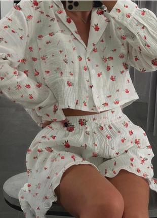 Ніжна піжама з квітками з натуральної тканини домашній комплект вкорочена сорочка і шорти оверсайз