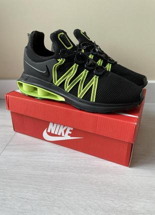 Кросівки nike shox gravity (чорні із зеленим)