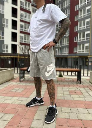 Шорти nike