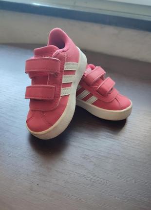 Дитячі кросівки adidas