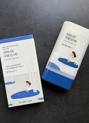 Сонцезахисний стік з березовим соком round lab - birch juice moisturizing sun stick spf50+ pa++++