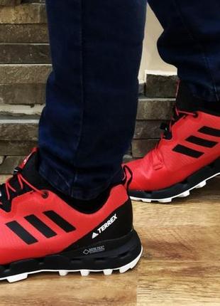 Кросівки adidas terrex червоно-чорні