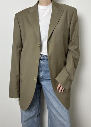 Коричневый пиджак из мужского плеча оверсайз