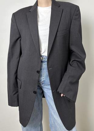 Серый пиджак с мужского плеча оверсайз