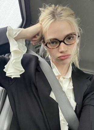 Компʼютерні окуляри в стилі miu miu з овальною оправою 2024