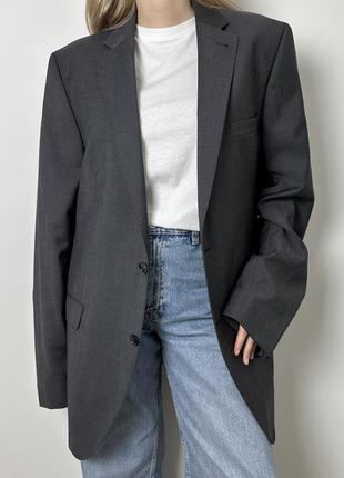 Серый пиджак с мужского плеча оверсайз