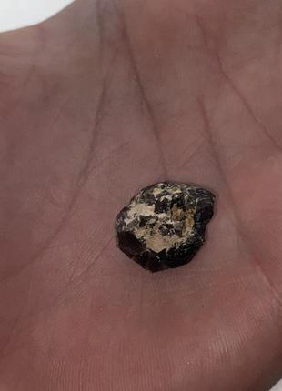 Раух-топаз камень 18*13*12 мм. натуральный раух-топаз