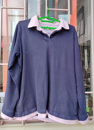 Стильна футболка.